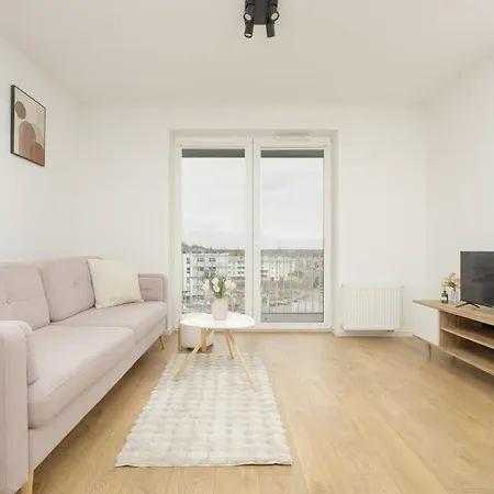 Διαμέρισμα Bright Pastel With Desk For Remote Work, Balcony And Parking By Renters *