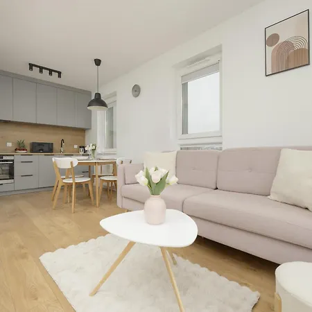 Apartmán Bright Pastel With Desk For Remote Work, Balcony And Parking By Renters *